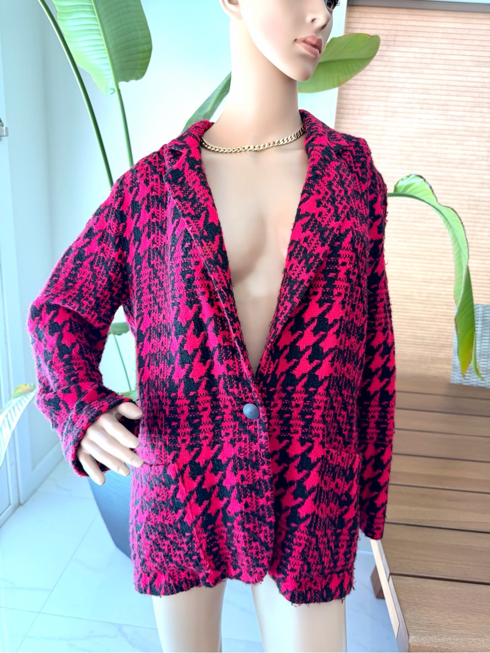 Women’s Pink & Black Houndstooth Knit Blazer Jacket
